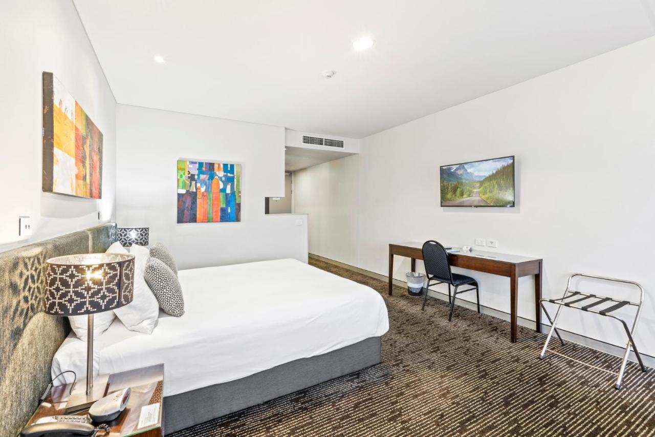 The Colmslie Hotel Brisbane Exteriör bild